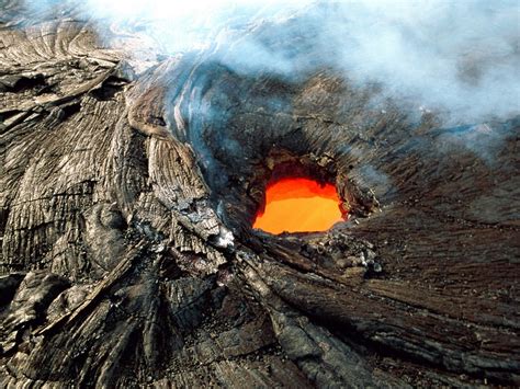 Worlds Incredible Volcano National Park Hawaii