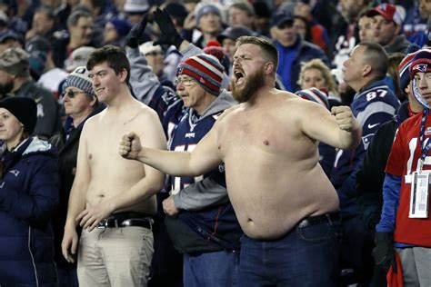 Fans Behaving Badly Pats Eagles Bring Out Worst In Fans Ap News
