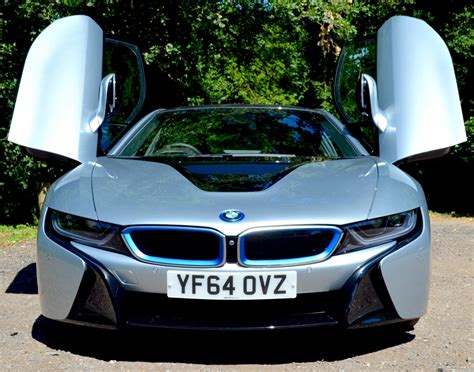 Bmw I8 Review Driving The Hybrid Sports Car Of The Future