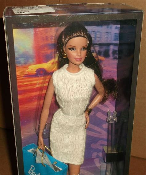 The Barbie Look City Shopper Barbie Collection Black Label New Doll In Box 2012 Mattel 4000