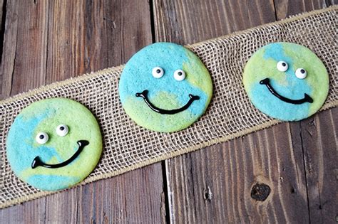 Earth Day Crafts Occasions And Holidays Guide Patterns