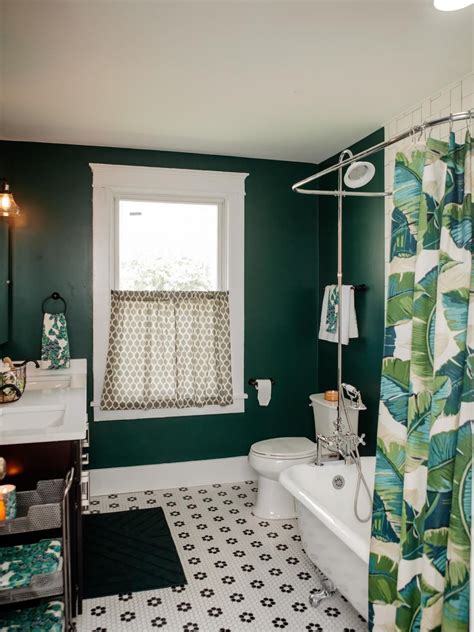 20 Green And White Bathroom Ideas Decoomo