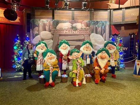 Photos Video We Meet The Seven Dwarfs At Mickeys Very Merry