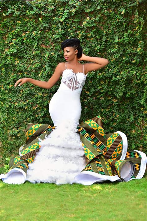Pin Oleh Adjoa Nzingha Di Afrocentric Wedding Wear Pernikahan Afrika Gaun Pengantin Putih
