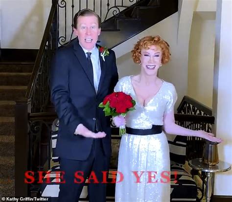 Kathy Griffin 59 Marries Randy Bick 41 In Surprise Ceremony Daily