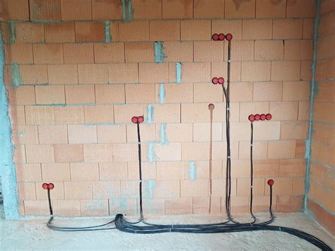 Stromleitungen immer in die wände legen. Elektroinstallation im Wohnzimmer - Hausbaublog