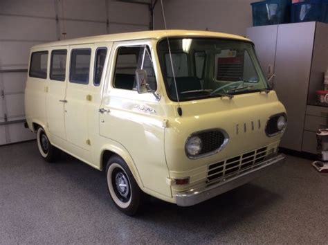 1965 Ford Econoline Club Wagon Passenger Van, rare vintage Scooby-Doo classic for sale - Ford E