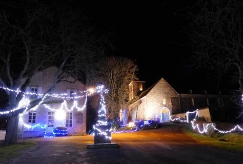 Le Cœur Du Village Mis En Lumière Montambert 58250