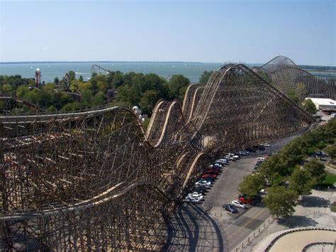 Gemini Cedar Point Sandusky Ohio A Coaster Made Of Both Steel And