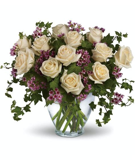 Victorian Romance In 2020 Anniversary Flowers Flower Arrangements