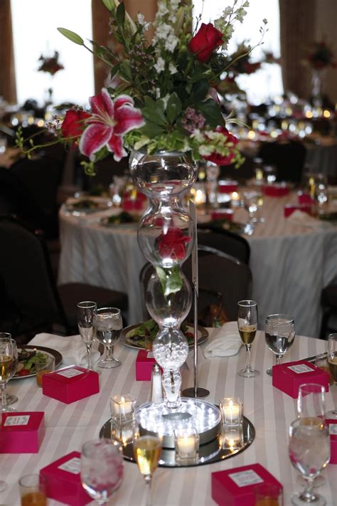 Tall Centerpiece With Images Red Rose Wedding Wedding Table