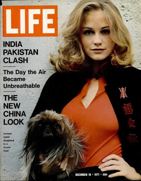 December 10 1971 Cover Of Life Magazine Mod Maxi Dress Cybill