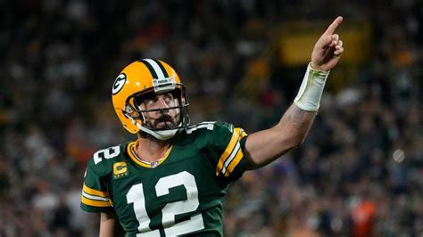 Aaron Rodgers Climbs Two All Time Touchdown Lists In Latest Victory