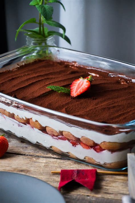 Christina macht was Einfaches Erdbeer-Tiramisu ohne Ei und Alkohol