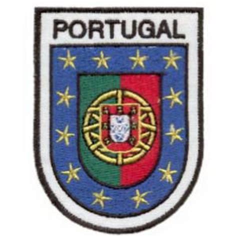 In the technical area, ronaldo cajoled and pointed while the actual manager, fernando santos, remained seated. Emblema Portugal Brasão U.E. - Lousãtextil - Bordados e ...