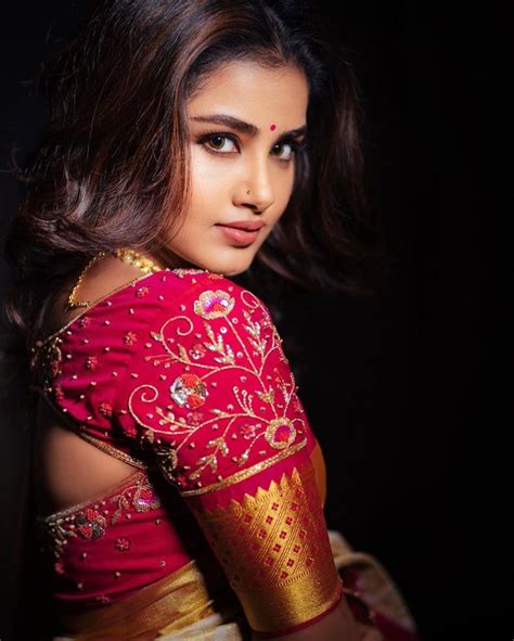 She is best known for her debut portrayal as mary george in the malayalam film premam, and as nithya in sathamanam. Anupama Parameswaran Latest Stills, Photos | Aktend.com