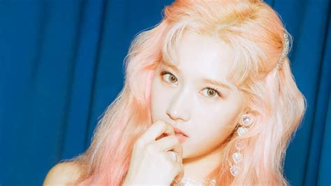 This is a video twice desktop wallpaper 4k may be you like for reference. Sana, TWICE, Feel Special, Pink Hair, 4K, #5.633 Wallpaper