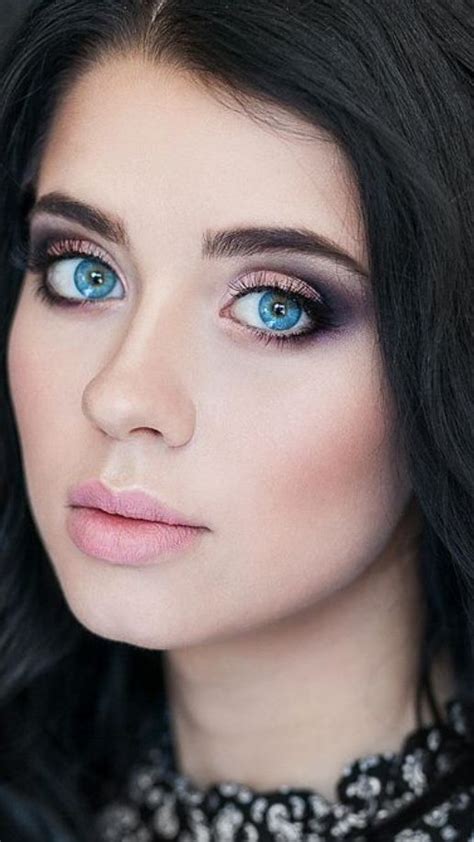 Clásico Una Efectiva Crisis Mujeres Con Los Ojos Azules Informal Teseo Diseñador