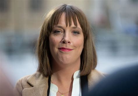 Labour Leader Hopeful Jess Phillips Says Men Need To Pass The Mic And