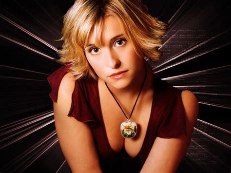 ‘smallville’ Actress Allison Mack Arrested For Role In Alleged Sex Cult