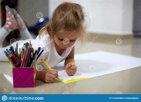 Girl Drawing On Floor Stock Image Image Of Indoors
