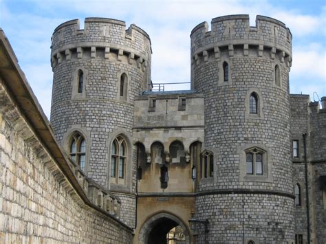 Windsor, windsor and maidenhead sl4 1nj, великобритания. Windsor Castle Historical Facts and Pictures | The History Hub