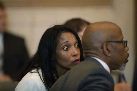 former ohio judge tracie hunter dragged out of courtroom amid protests to begin 6 month jail