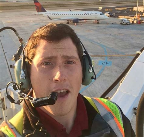 Seattle Plane Stolen By Airport Worker Found Destroyed Afp Estcourt