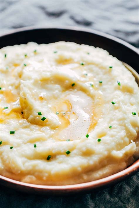 She can have the whole bowl to herself and still ask me for more. Instant Pot Garlic Mashed Potatoes (Pressure Cooker Recipe)
