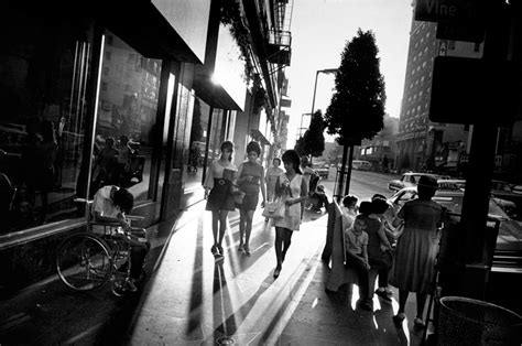 ‘garry Winogrand A Retrospective At The Metropolitan Museum The New