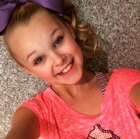 Jojo Siwa Natural Hair Color Hairstyle Guides