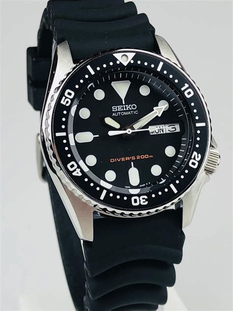 Seiko Diver's 200m Automatic Stainless Steel Case Black Rubber Strap ...