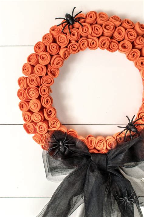 A Pretty But Creepy Diy Halloween Wreath You Can Create With Supplies