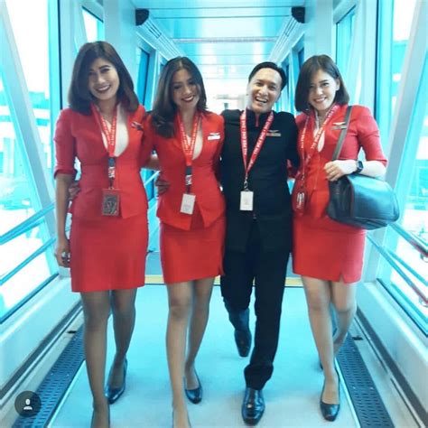 Pramugari Airasia Indonesiaさんはinstagramを利用しています「repost」 Sexy Flight Attendant Military