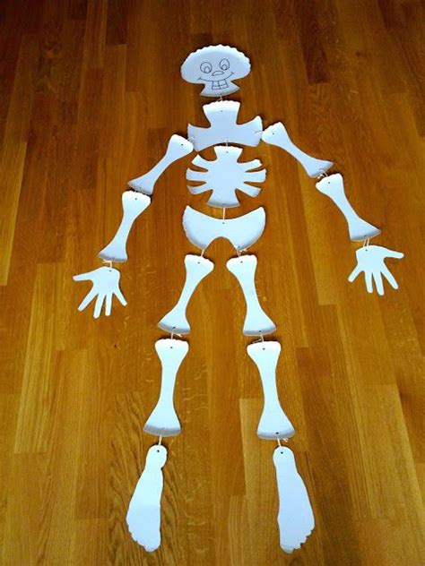Rebekkas Craft Room Paper Plate Skeleton Squelette En Assiettes En