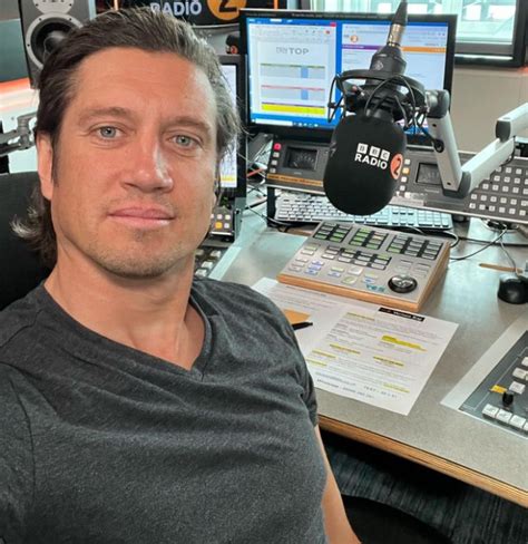 Bbc Presenter Suspended Is It Vernon Kay Allegations And Controversy Explained