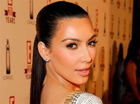 Kim Kardashian Se Vuelve A Desnudar En Instagram