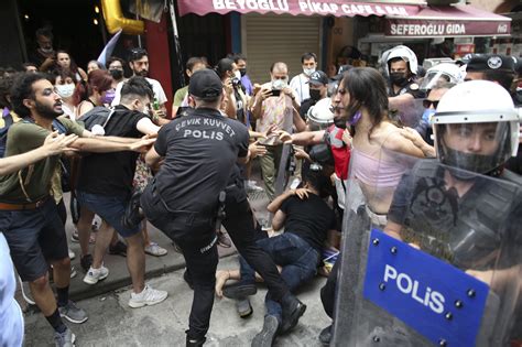 Police Fire Tear Gas Attempt To Disperse Istanbul Pride March The