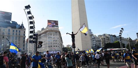 Incidentes En Los Festejos Del Día Del Hincha De Boca En El Obelisco