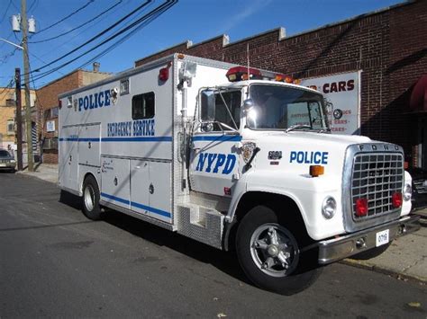 Pin By Andy Stromfeld On Nypd Esu Police Truck Old Police Cars Nypd