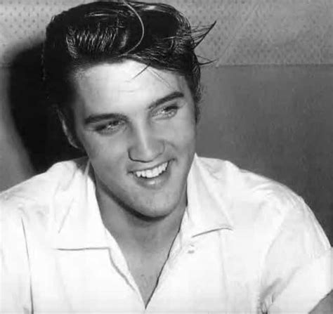 29 Handsome Pictures Of Young Elvis Presley