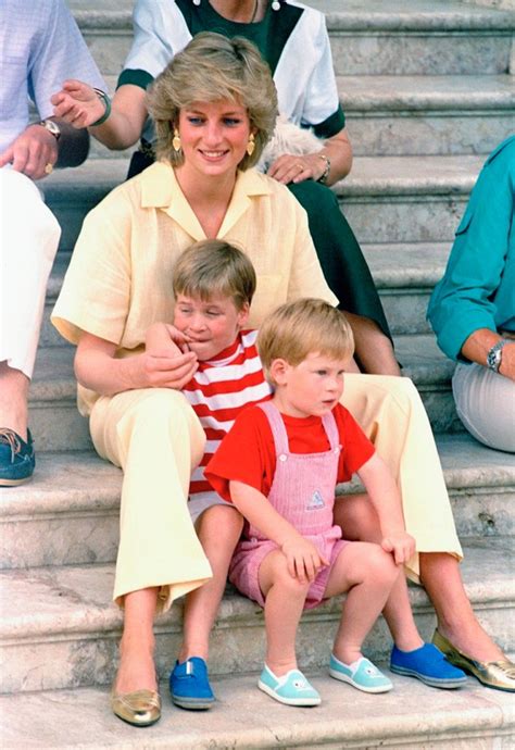 Happy Birthday Diana Remembering The Princess Of Wales Most Iconic Looks Lifestyle Gallery