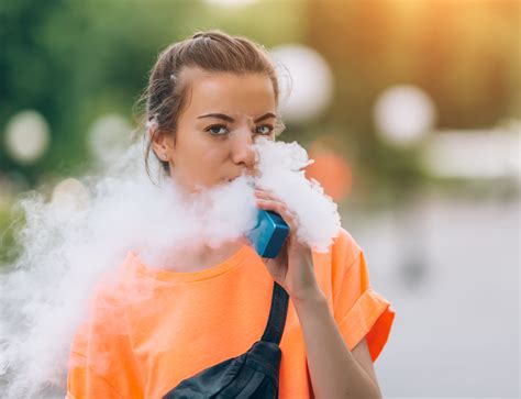 The Number Of Teenagers Who Vape Is Growing At An Alarming Rate •
