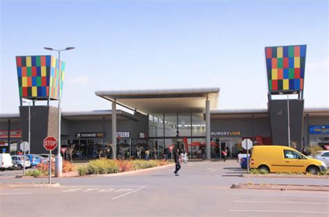 Google user (09/09/2017 01:24) very bad! Protea Glen mega project continues to blaze a trail - SA ...