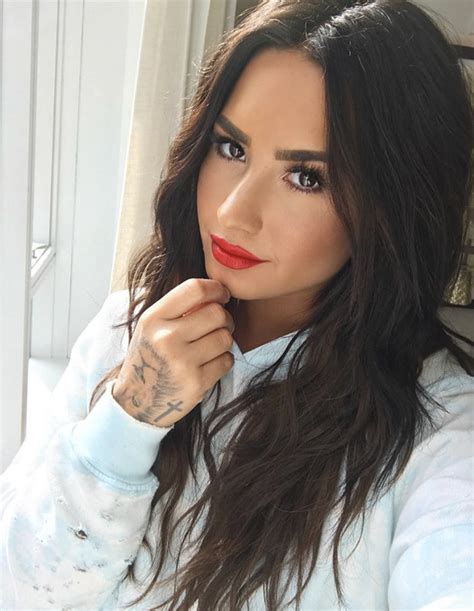 Demi Lovato Documentary Overshadowed By Topless Pic Daily Star