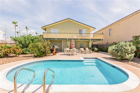 Lo spazio you must be 25 years old or older to book this home. Oceanview, family-friendly home w/private pool & beach ...