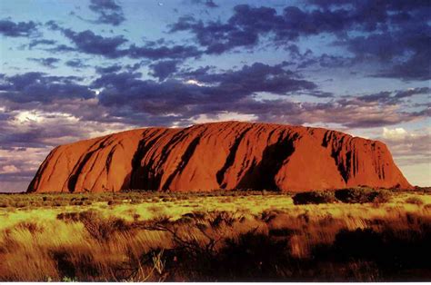 Central Australia Airsrock | Ayers rock australia, Australia tourism, Australia travel