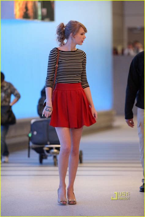 taylor swift back in l a after asia tour photo 2522252 taylor swift pictures just jared