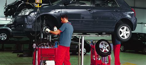 You may be assured that we keep your vehicle running at its optimal condition every time as you select an arrangement that best fits your needs from our extensive range of servicing and, wear. Boka service hos Toyota Verkstad - Toyota Sverige