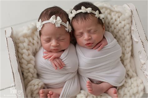 Brunnemer Twins Indianapolis Twin Newborn Photographer